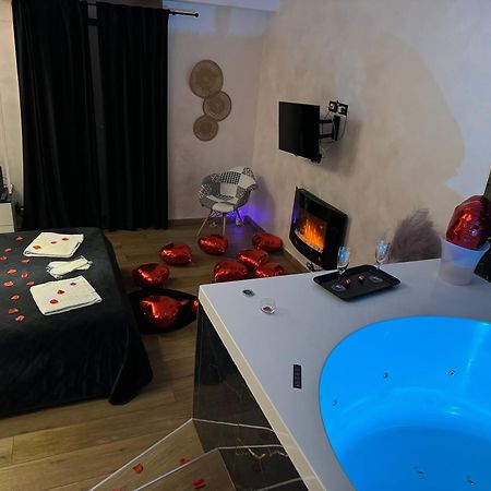 Suite Meghan Home Катания Екстериор снимка