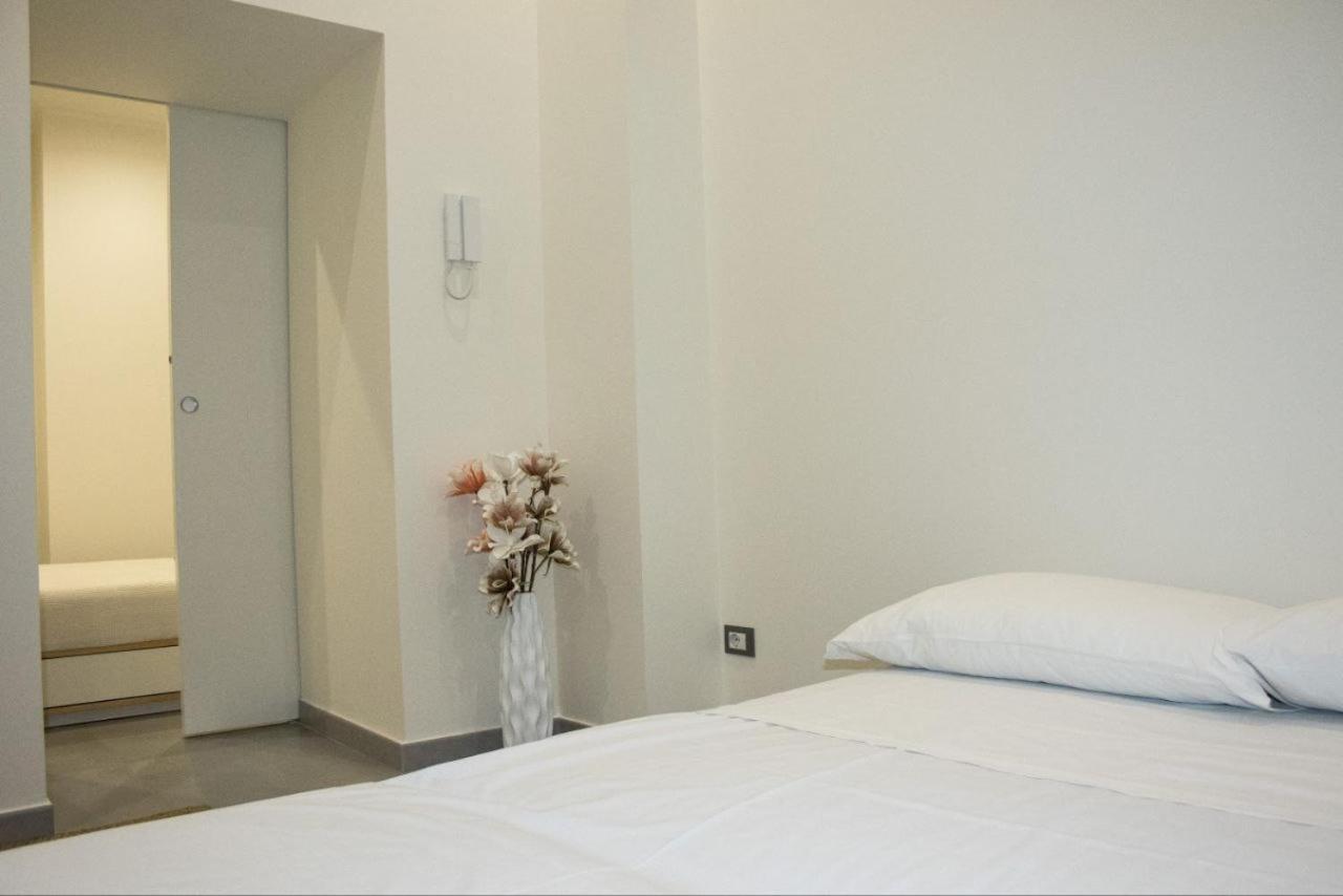 Suite Meghan Home Катания Екстериор снимка
