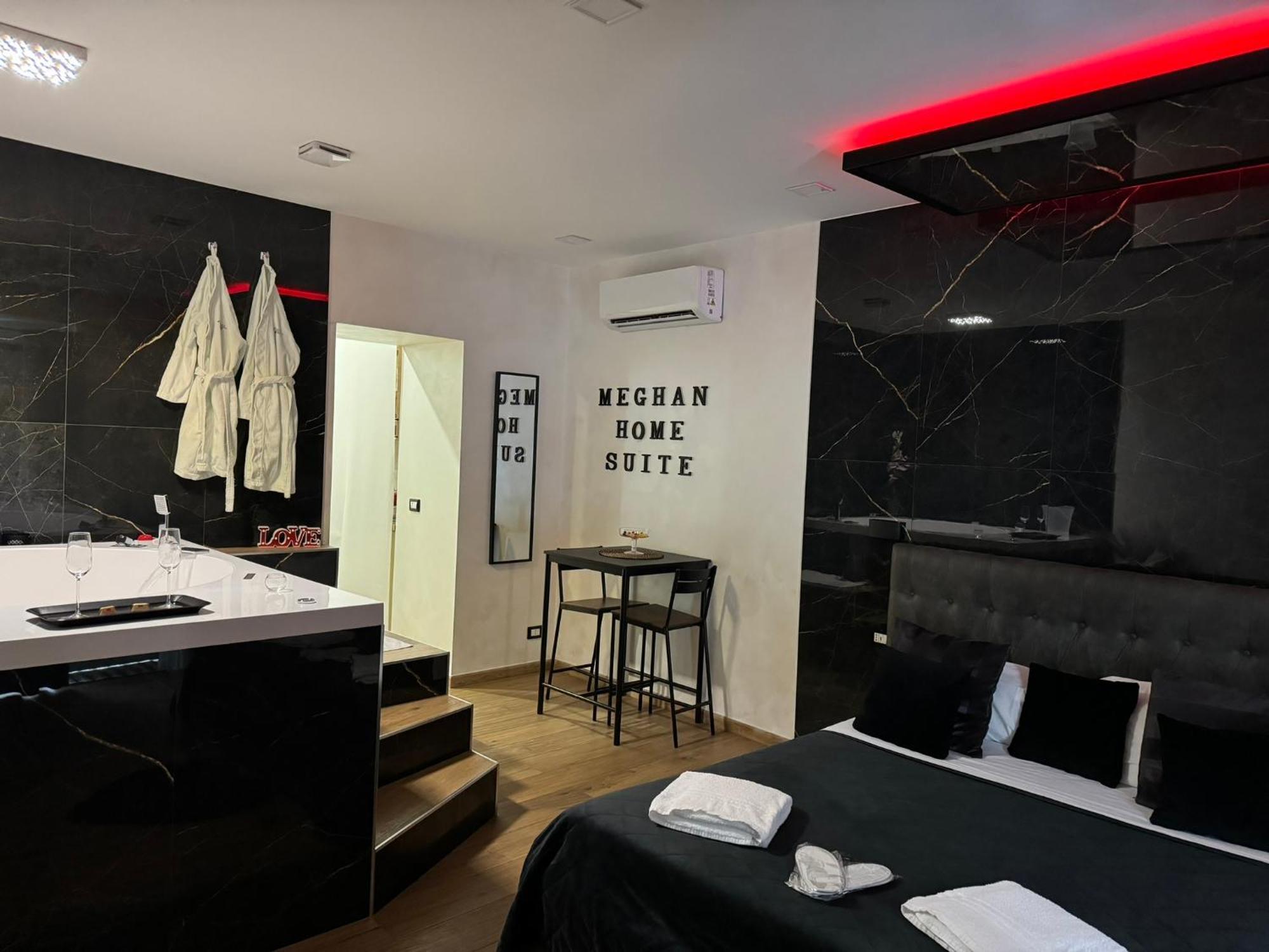 Suite Meghan Home Катания Екстериор снимка